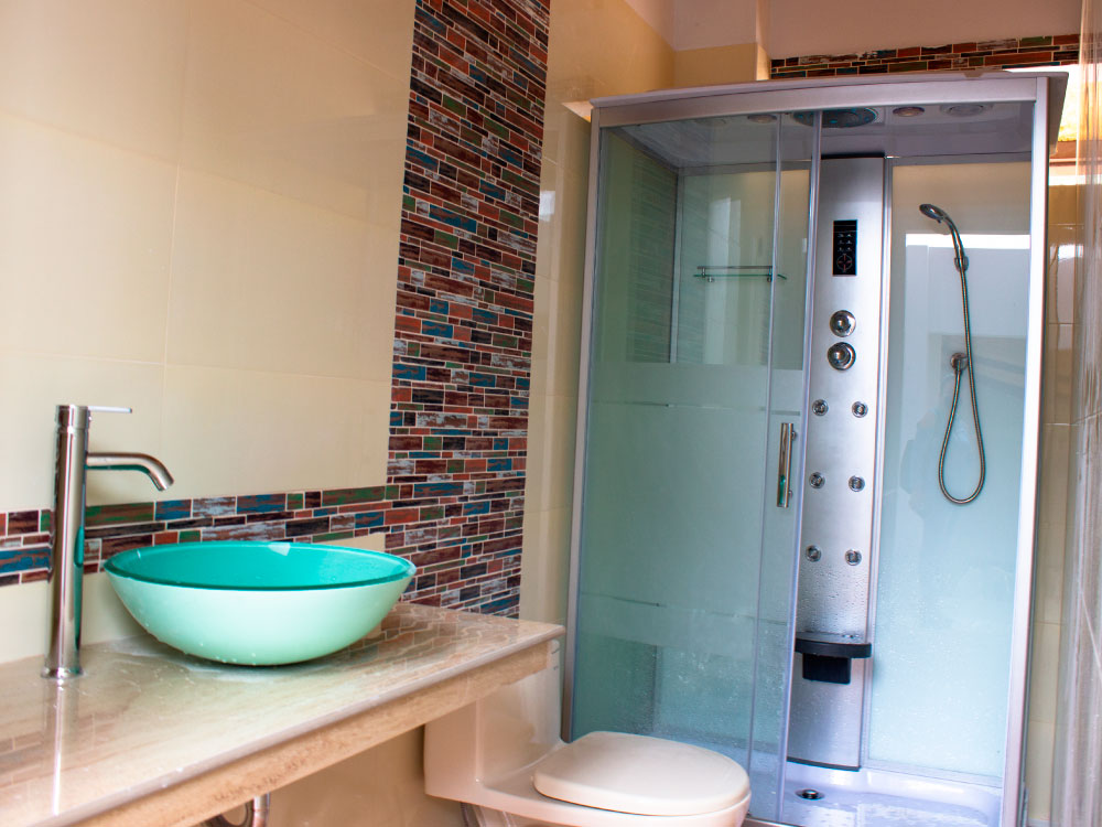 Acabados de Duchas y Vanitorys en Cajamarca y Trujillo